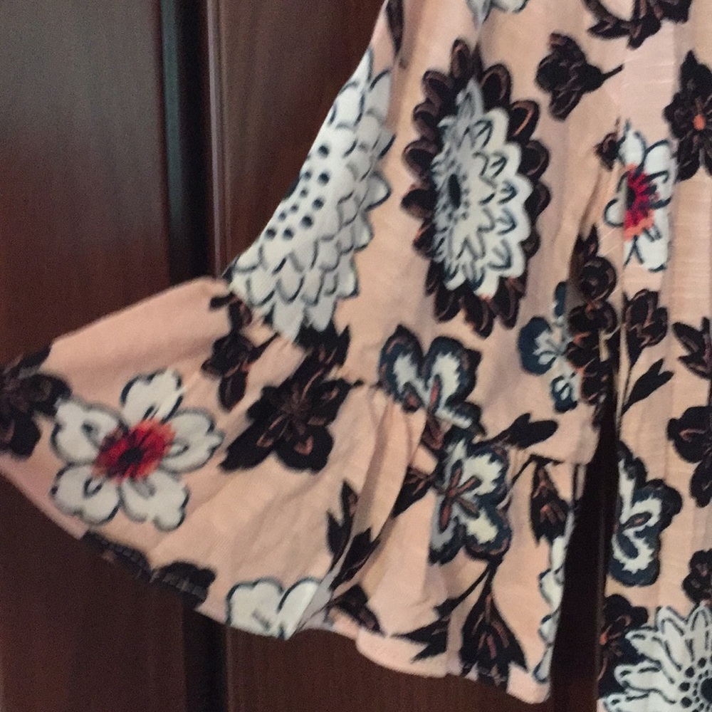 Blouse - Picture 2 of 3